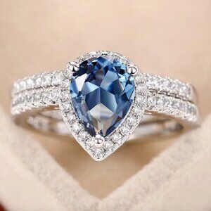 18k White Gold Sapphire Blue Diamond Pear Cut Ring Teardrop Ring
